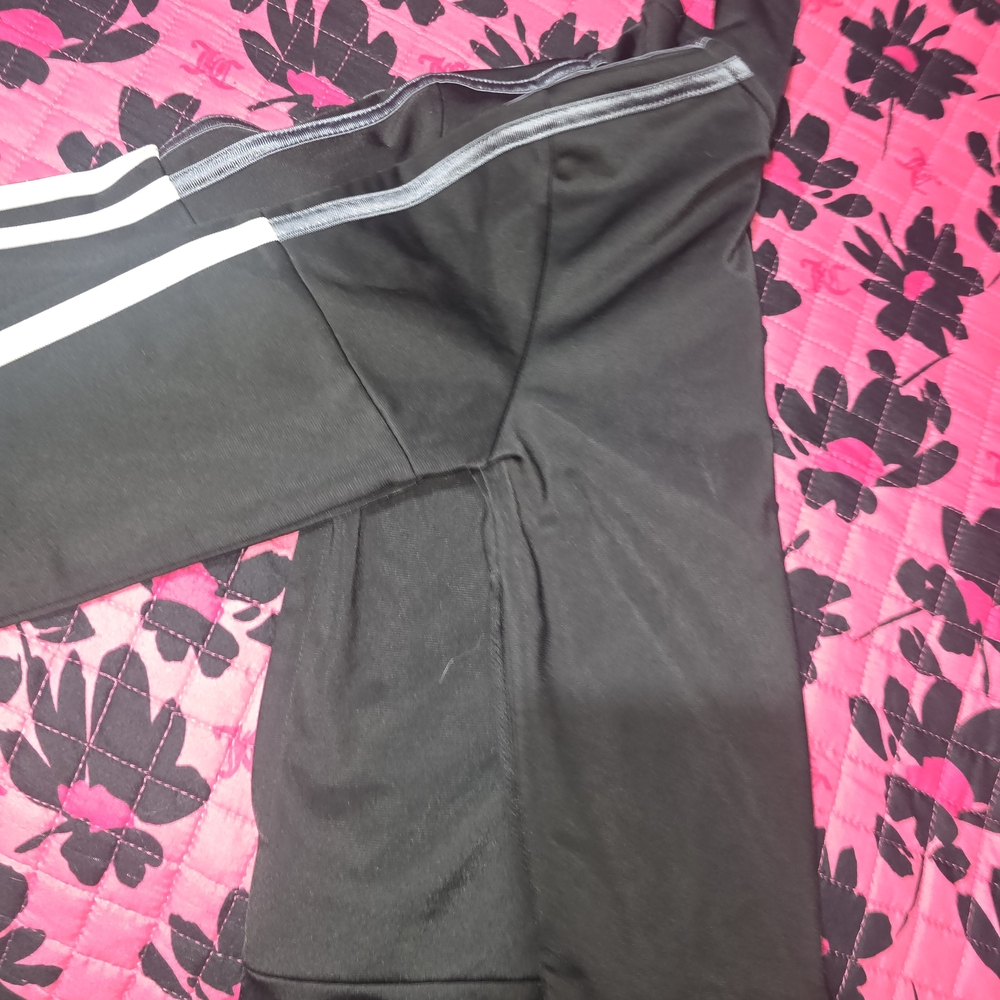 Adidas Kids Black and White Jacket Size 5 - Picture 3 of 3